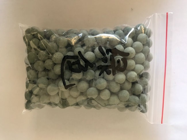 負離子球（綠色）